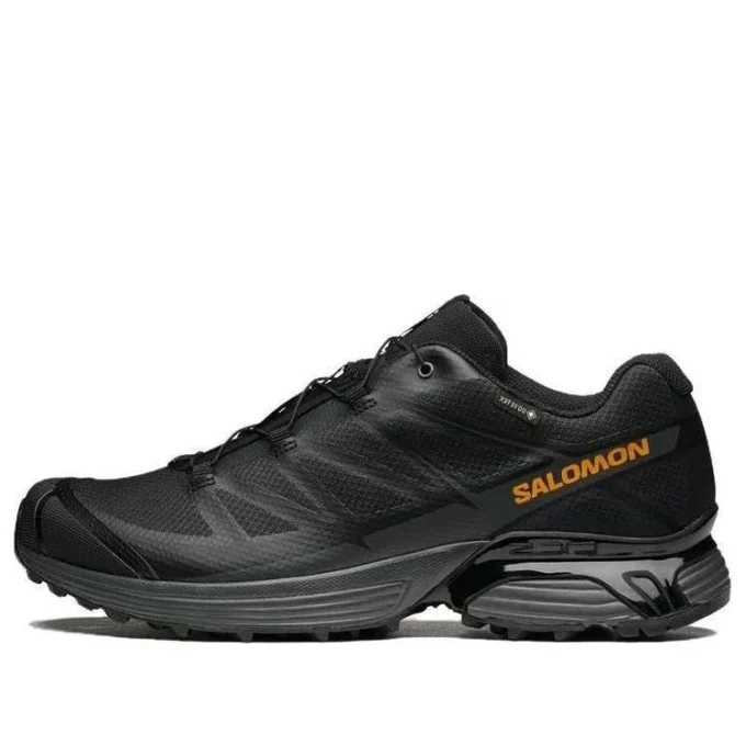 XT-Pathway Gore-Tex “Triple Black”